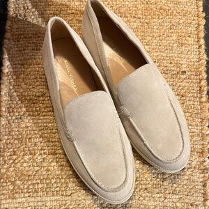 Marc Fisher womens Light Greyish Creme Slip-On Loafers with woven Trim Size 9